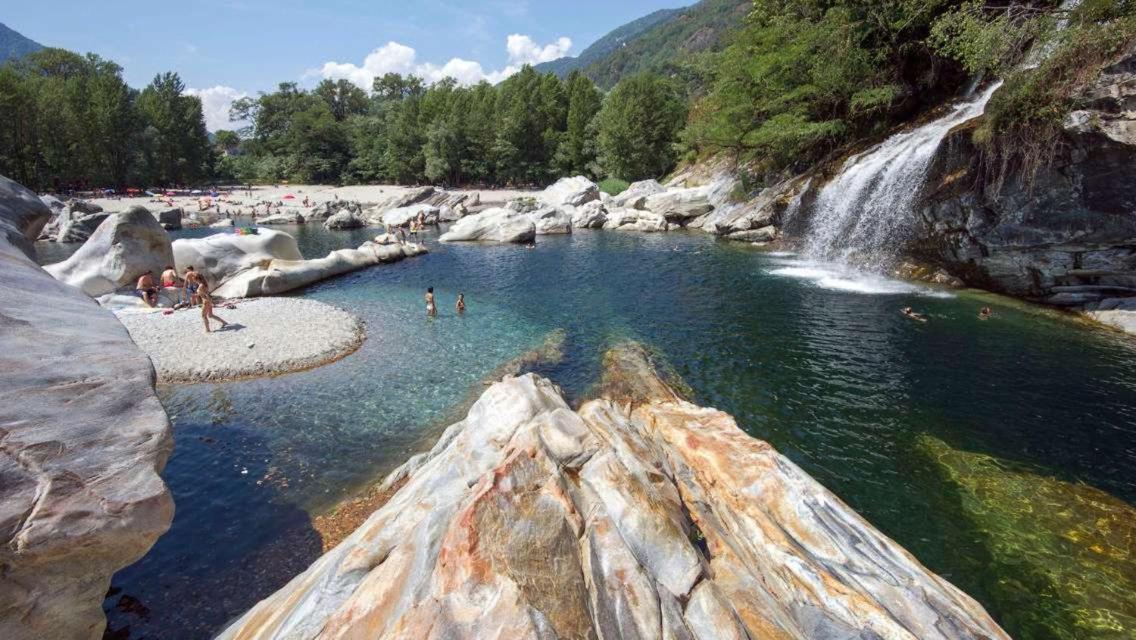 Hotel Al Fiume Tegna ภายนอก รูปภาพ