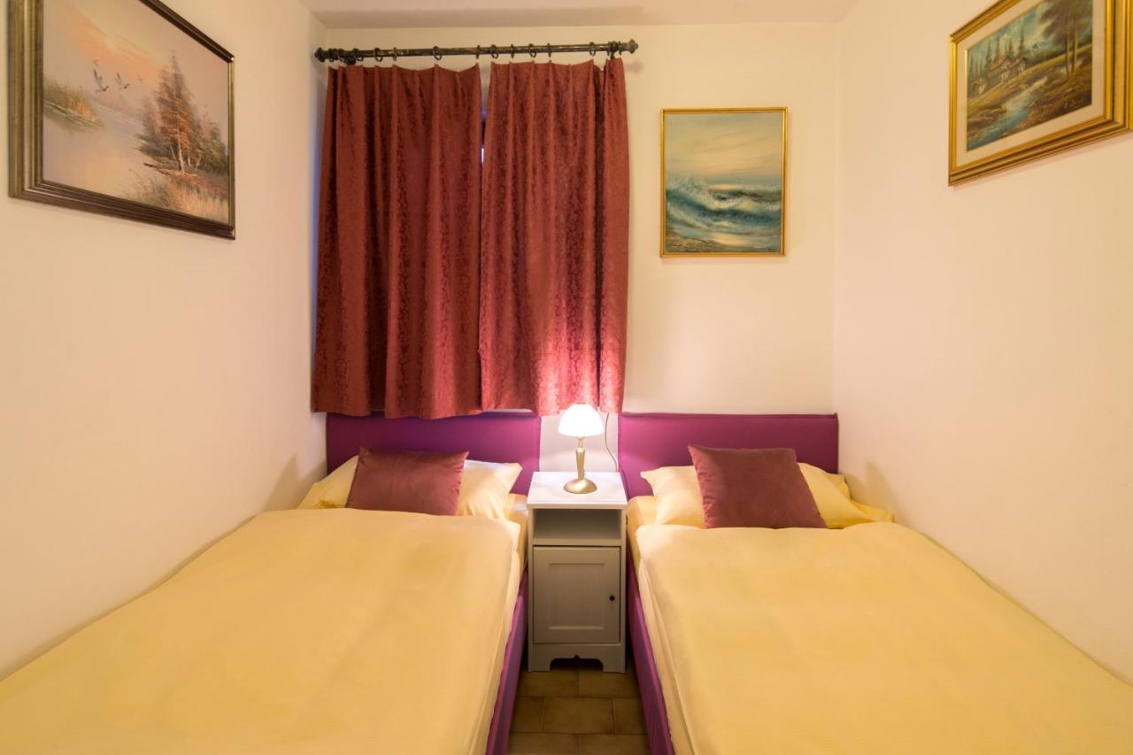 Hotel Al Fiume Tegna ภายนอก รูปภาพ